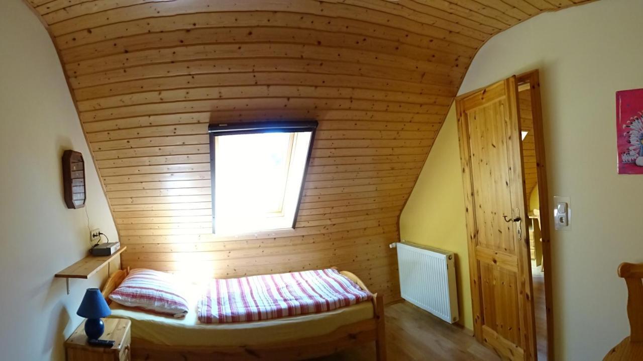 Ferienhaus Im Urigen Garten Bzw Eulenhaus Zingst Exteriér fotografie